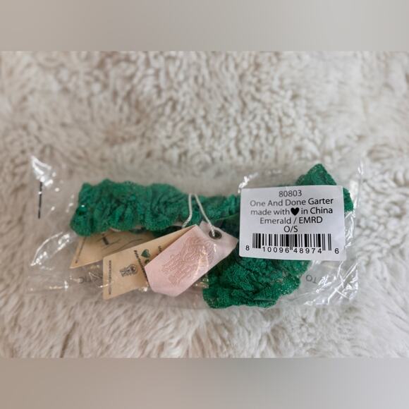 WE ARE HAH One And Done Garter OS ADORABLE - Picture 2 of 3